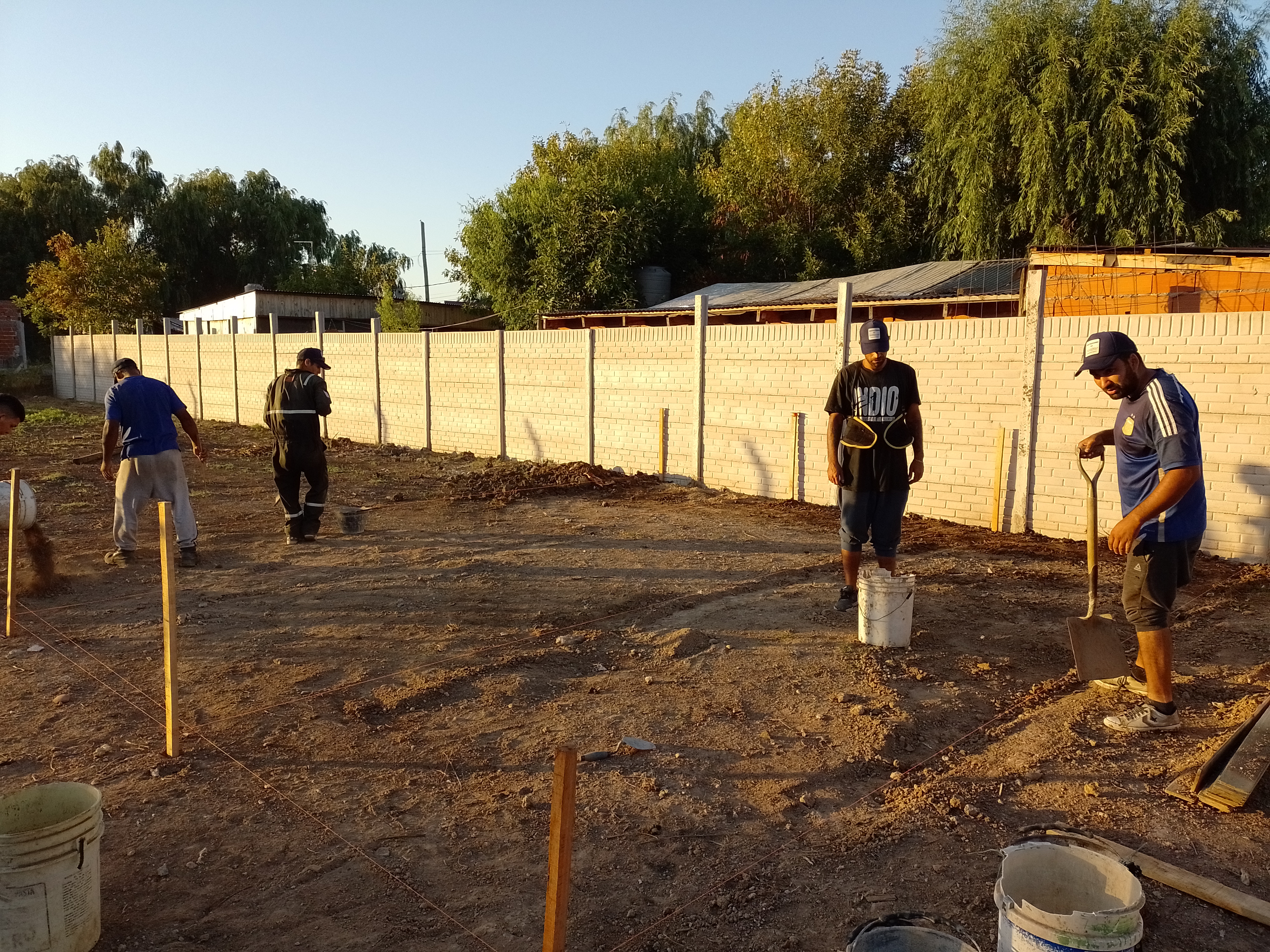 Foto del equipo completo de Hogares del Sol